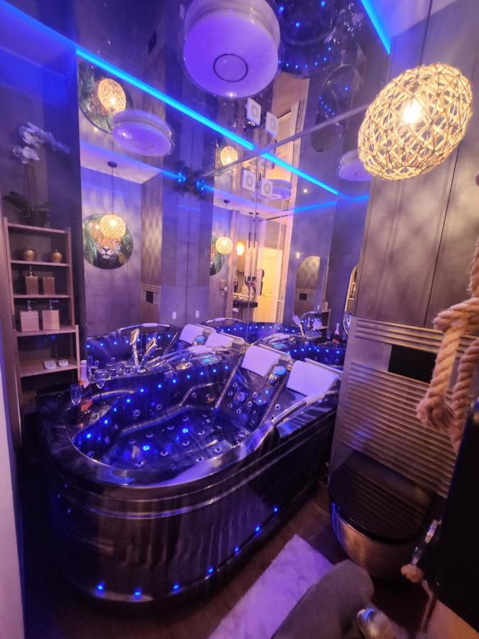Warszawa Wola Wyjatkowe Studio Z Jacuzzi, Sauna I Fotelem Do Masazu - Exceptional Studio In Warsaw With Jacuzzi, Sauna And Massage Chair المظهر الخارجي الصورة